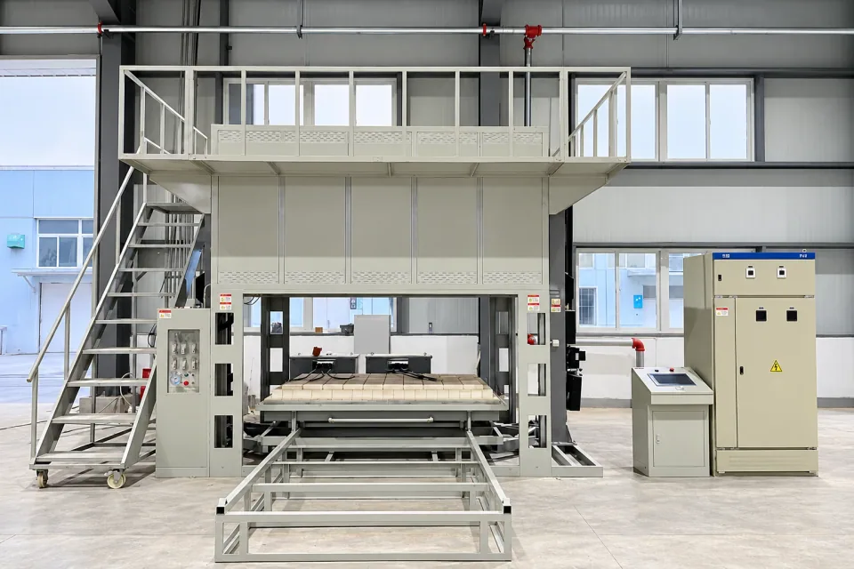 Atmosphere elevator furnace